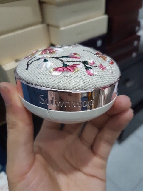 phấn nước perfecting & brighterning CUSHION EX SULWHASOO 2020 | BigBuy360 - bigbuy360.vn