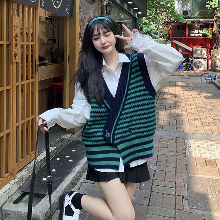 Áo gile len Hàn Quốc croptop Kẻ Sọc Kiểu Cổ V Hàn Quốc Họa Tiết Dễ Thương Ulzzang thời trang Xiaozhainv vn | BigBuy360 - bigbuy360.vn