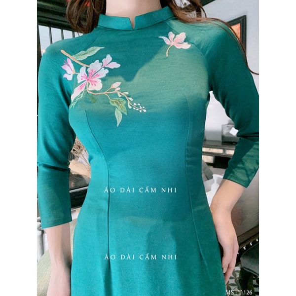 Mã T126 Áo dài thêu hoa phượng, Áo dài Lụa, Áo dài Cẩm Nhi