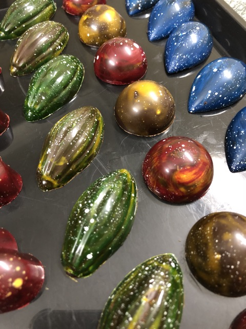 màu bột của Pháp làm socola