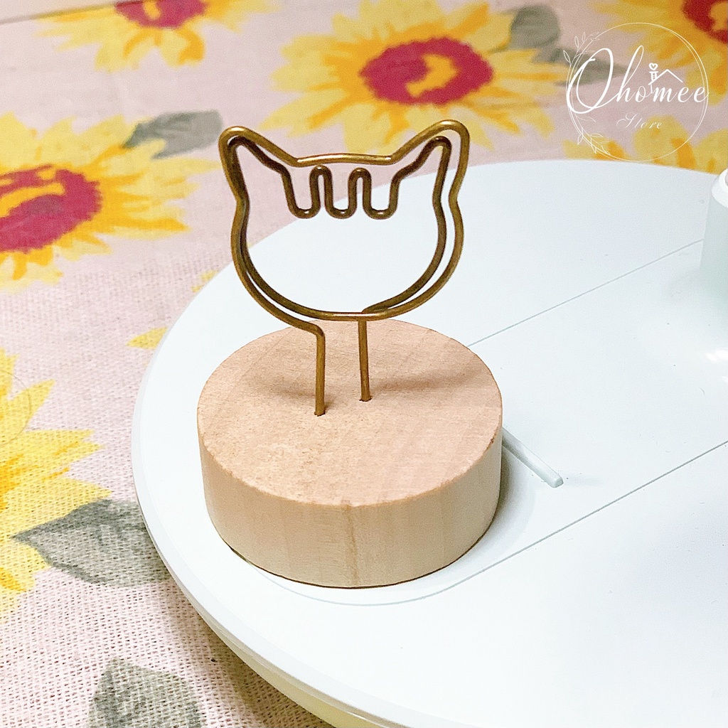 Kẹp giấy kiêm chèn giấy kiểu dáng dễ thương và tiện dụng