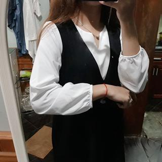 Váy Bầu Đen Phối Trắng Cổ Khoét V
