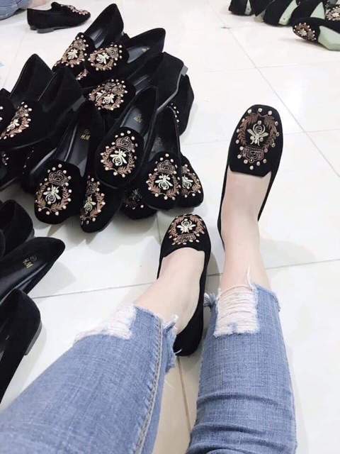 Giày Bệt thêu ong, thêu cáo kèm ảnh thật | BigBuy360 - bigbuy360.vn