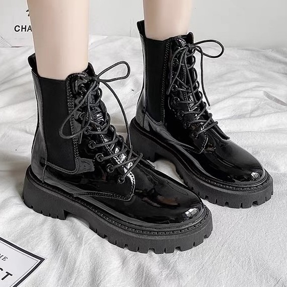 Bốt nữ chiến binh cao cổ kiểu dáng hot trend dễ phối đồ cho học sinh