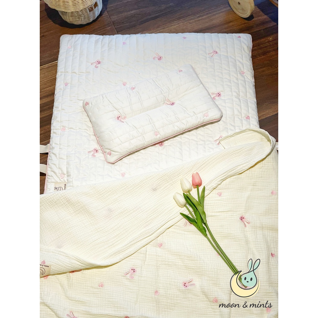 Đệm ngủ gấp gọn/gối điều hòa Moon&Mints cho bé đi mẫu giáo/nhà trẻ, lót nôi cũi