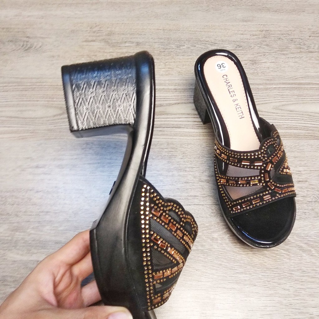 Dép nữ trung niên 5p đính đá cho mẹ - nhẹ, chắc chân