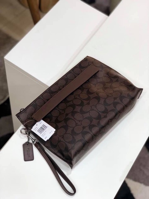 Clutch cầm tay đựng ipad