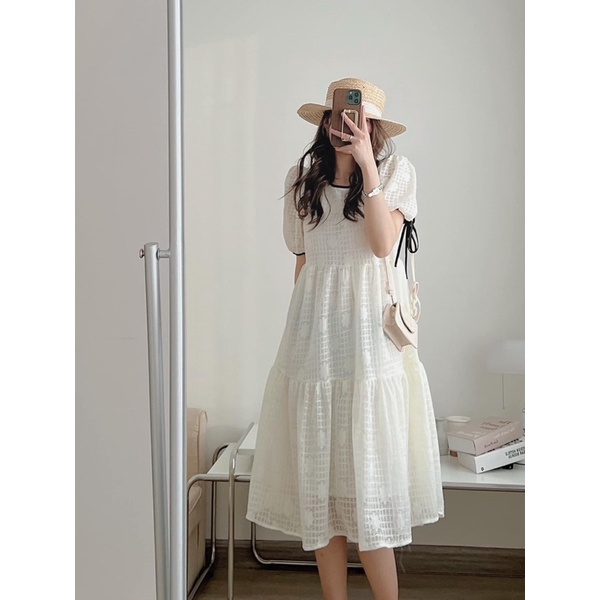 Đầm babydoll hoa nổi viền nơ đen chất voan caro mịn, Váy trắng đi chơ, đi tiệc đẹp (TTA135)