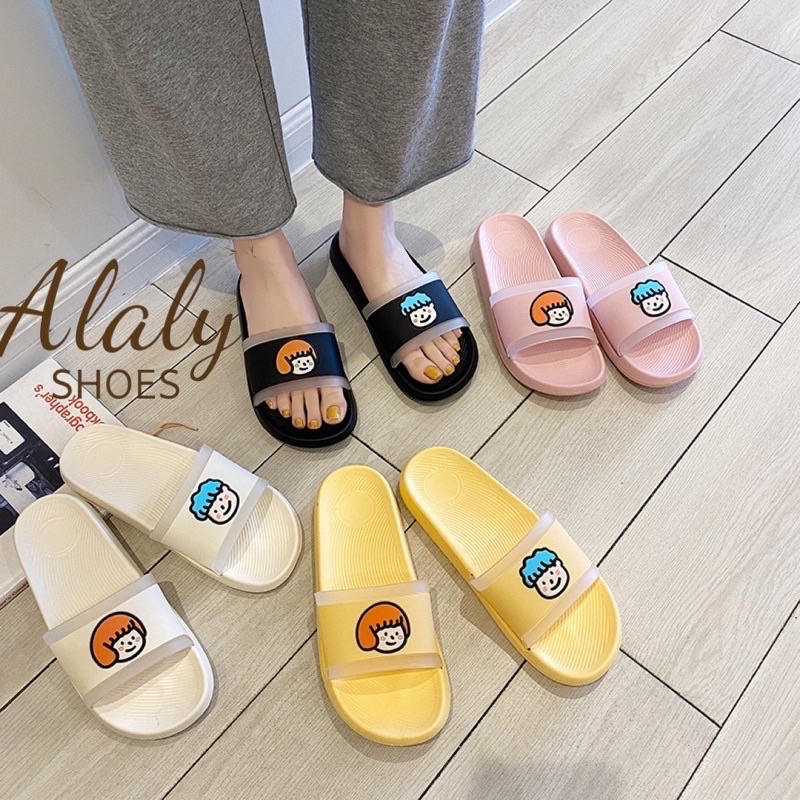 Dép quai ngang hình cô gái đi trong nhà ngộ nghĩnh dễ thương Unisex V01