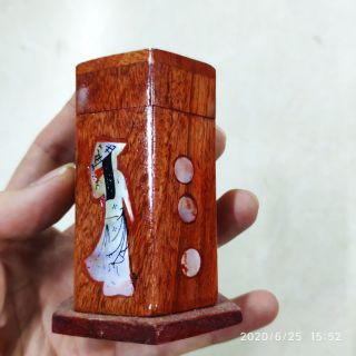 Lọ đựng tăm gỗ hương