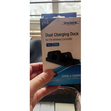 Dock sạc PS4