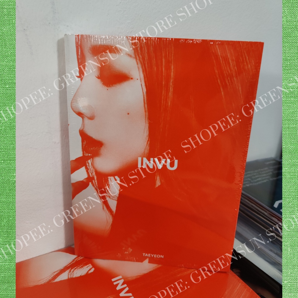 Album tranh ảnh TAEYEON - INVU
