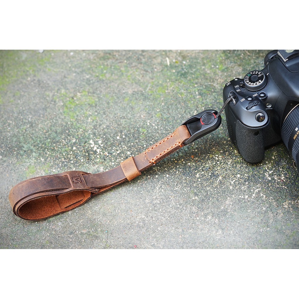 Dây Đeo Tay Handstrap Máy Ảnh Da Bò Handmade Móc Peak Design Chính Hãng TA5035