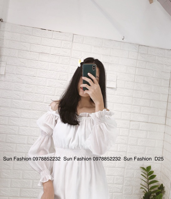 Đầm trắng bẹt vai, trễ vai tay dài đi biển, chụp kỉ yếu vintage