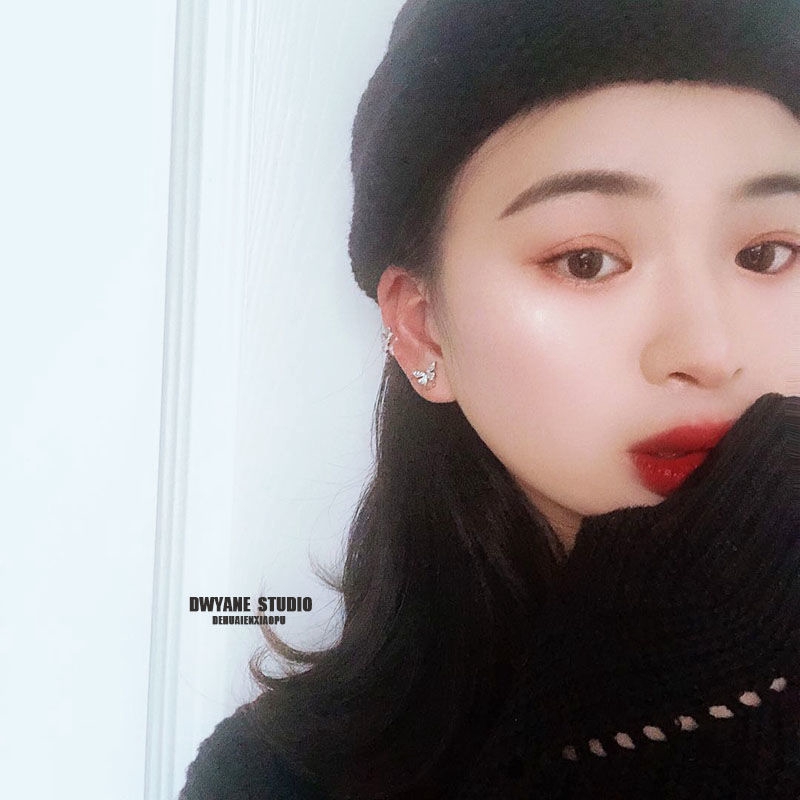 Khuyên Vành Tai Hình Bướm Đính Đá Xinh Xắn Cho Nữ