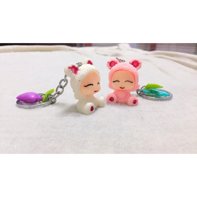 Móc khoá búp bê bằng đá
