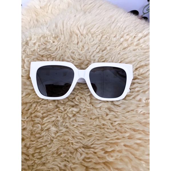 kính nử  120k