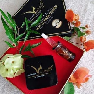 Kem face tặng kèm serum vipwhite