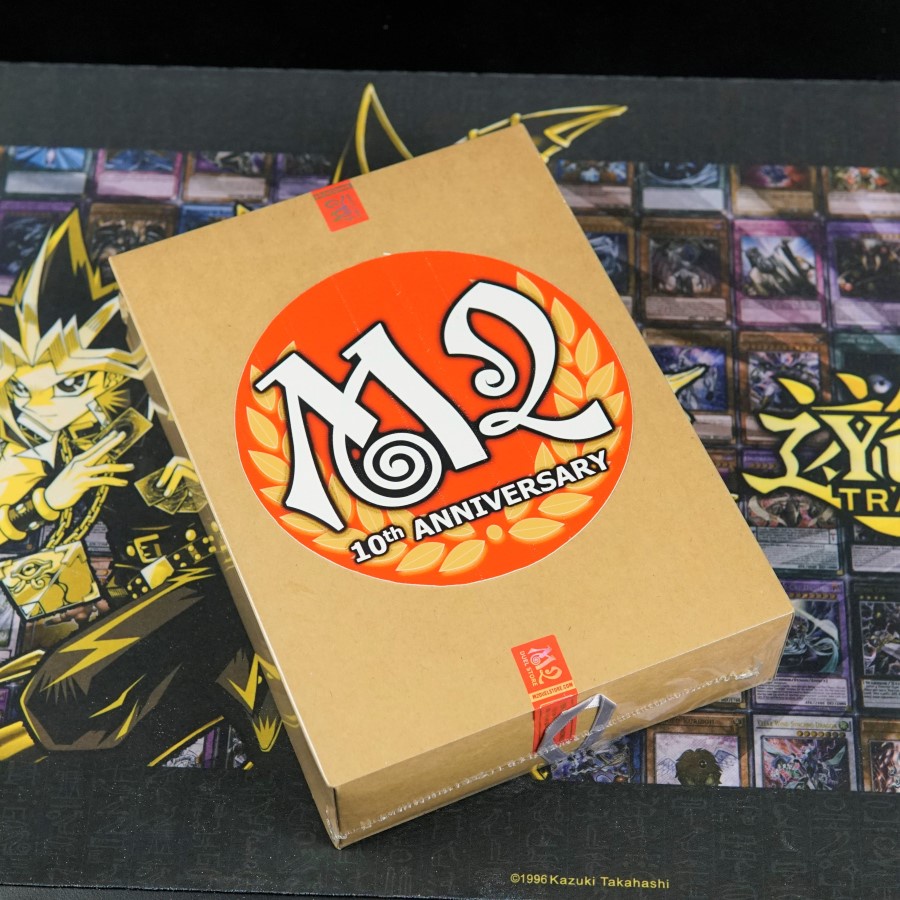 Hộp kỷ niệm 10 năm thành lập M2 10th Anniversary Box – Yugioh Dark Magician