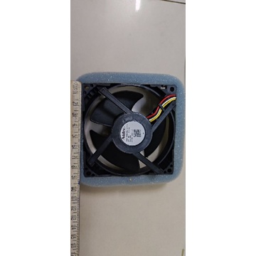 quạt tủ lạnh sharp DC 12V, bốn dây. 9x9