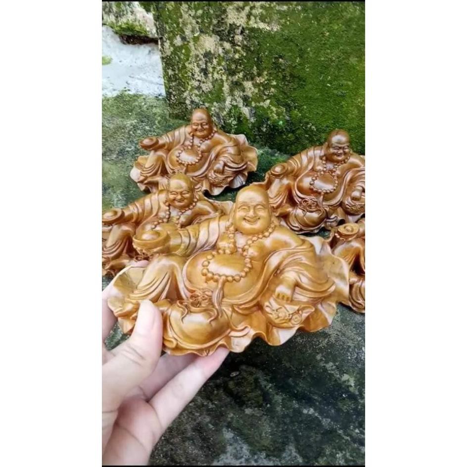 Di Lặc để xe ô tô ngồi lá sen gỗ bách xanh | BigBuy360 - bigbuy360.vn