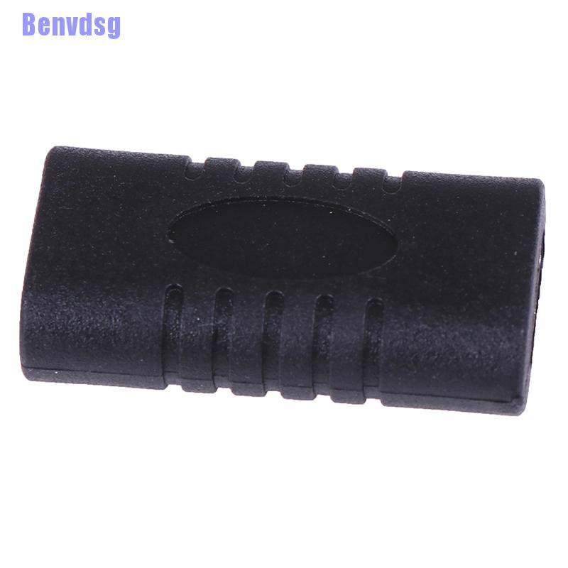 Đầu nối chuyển đổi USB 3.1 Type-C sang lỗ cắm tiện lợi