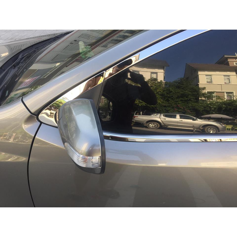 Nẹp chân, cong kính Kia Forte 2008 - 2013 inox cao cấp, sáng bóng