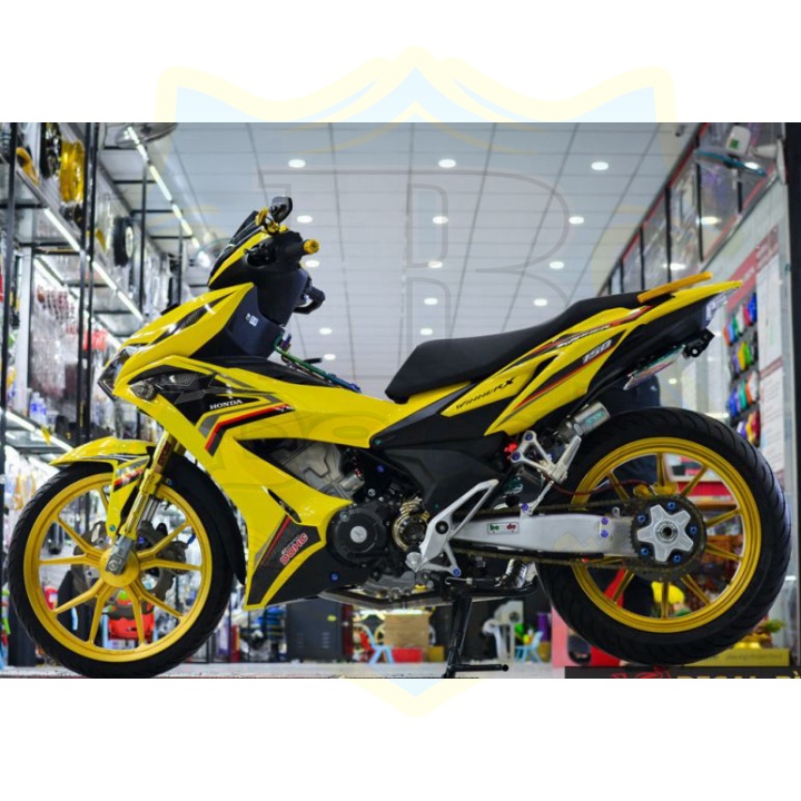 ( Quí khách vui lòng mang ra tiệm cho thợ dán ) Tem winner X tổ ong vàng