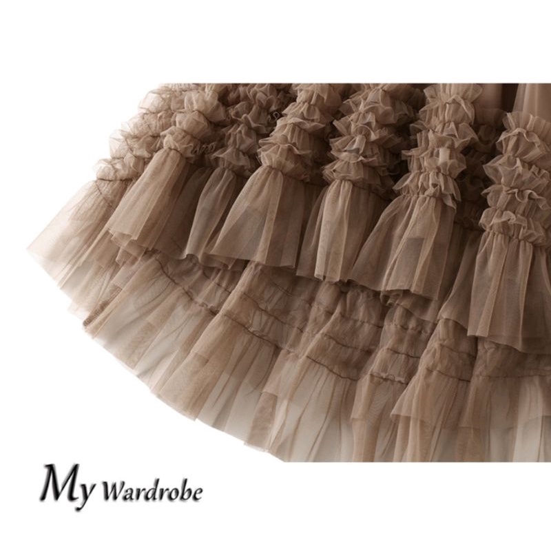 Chân váy phối lưới nhiều tầng 2 lớp màu nâu kaki
