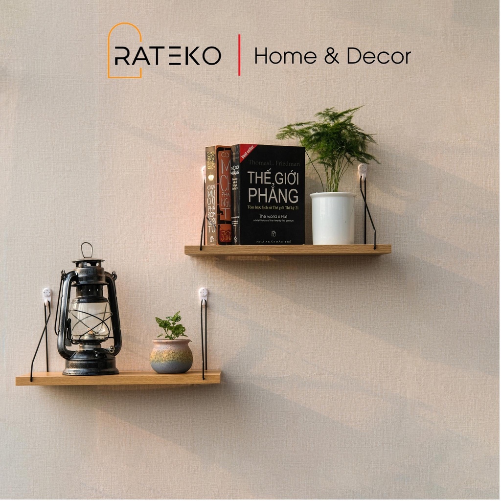 Kệ gỗ treo tường, trang trí không cần khoan RATEKO có móc treo thép sơn tĩnh điện dễ dàng lắp đặt cho quán Cafe,Homestay