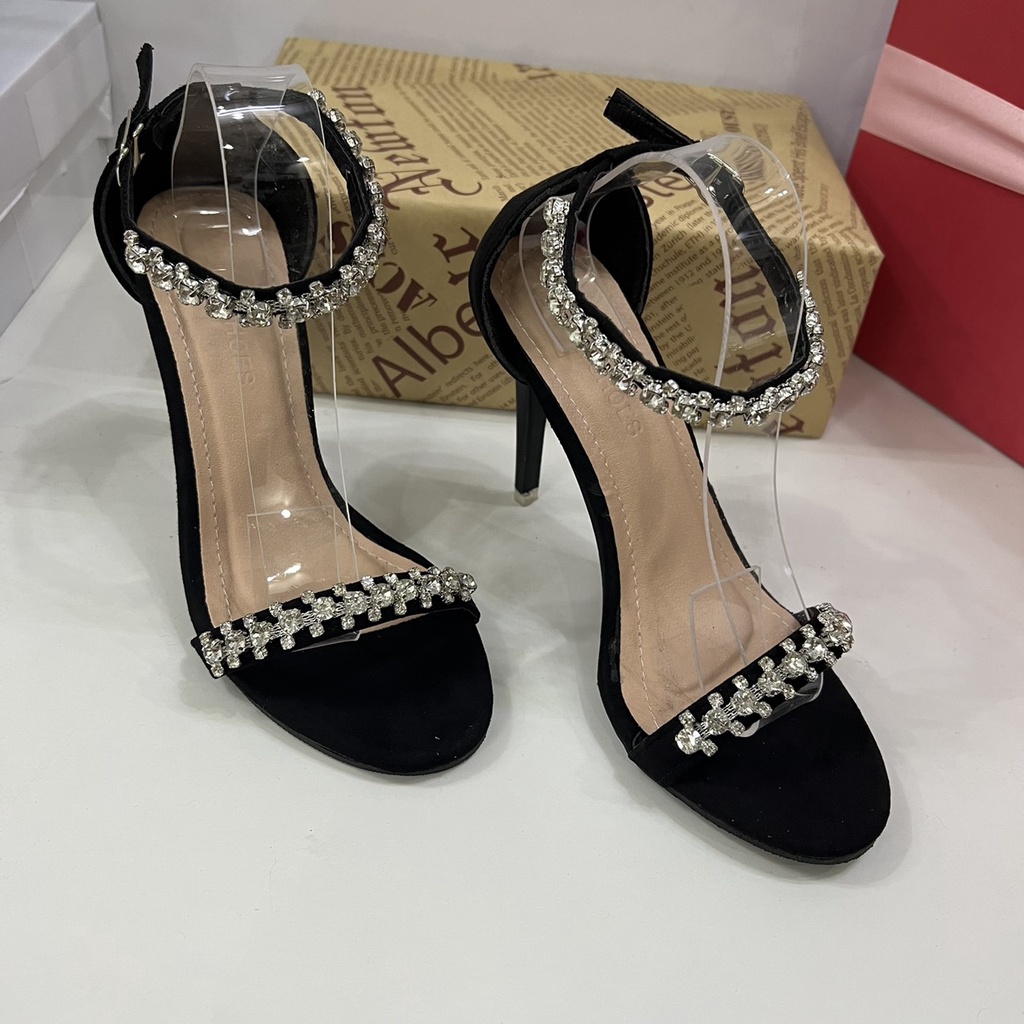 Guốc sandal cao gót quai đính đá gót nhọn cao 9cm thời trang chất da lộn mã HD01