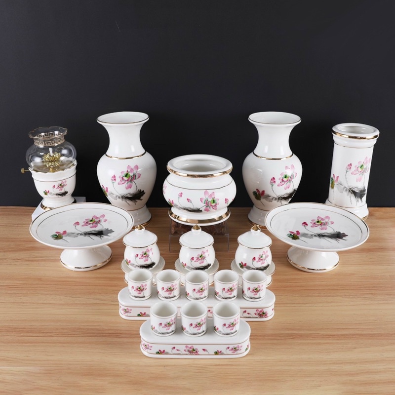 Set Đồ Thờ - Bộ Đồ Thờ Cúng Sứ Trắng in Hoa Sen cao cấp siêu đẹp