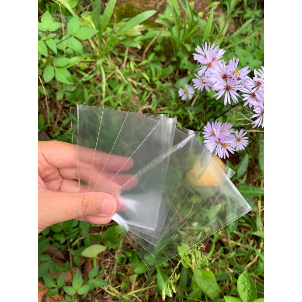 Pack 100 tấm sleeves bọc thẻ bài Pokemon/ Yugioh/ Thẻ nhân phẩm loại mỏng size 64x89 - Card Sleeves | Baystore