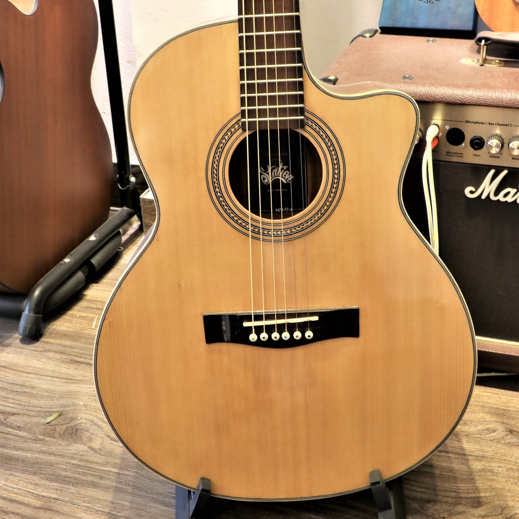 Guitar Acoustic HD-199