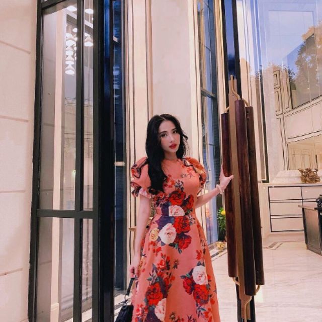 Đầm xòe hoa tay con