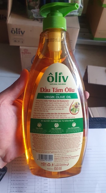 Dầu tắm Oliu x3 cấp ẩm 650ml | BigBuy360 - bigbuy360.vn