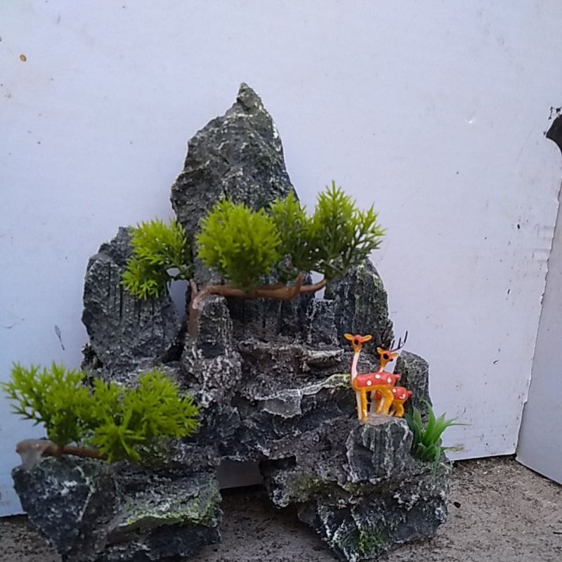 Núi đá bể cá-hòn non bộ mini