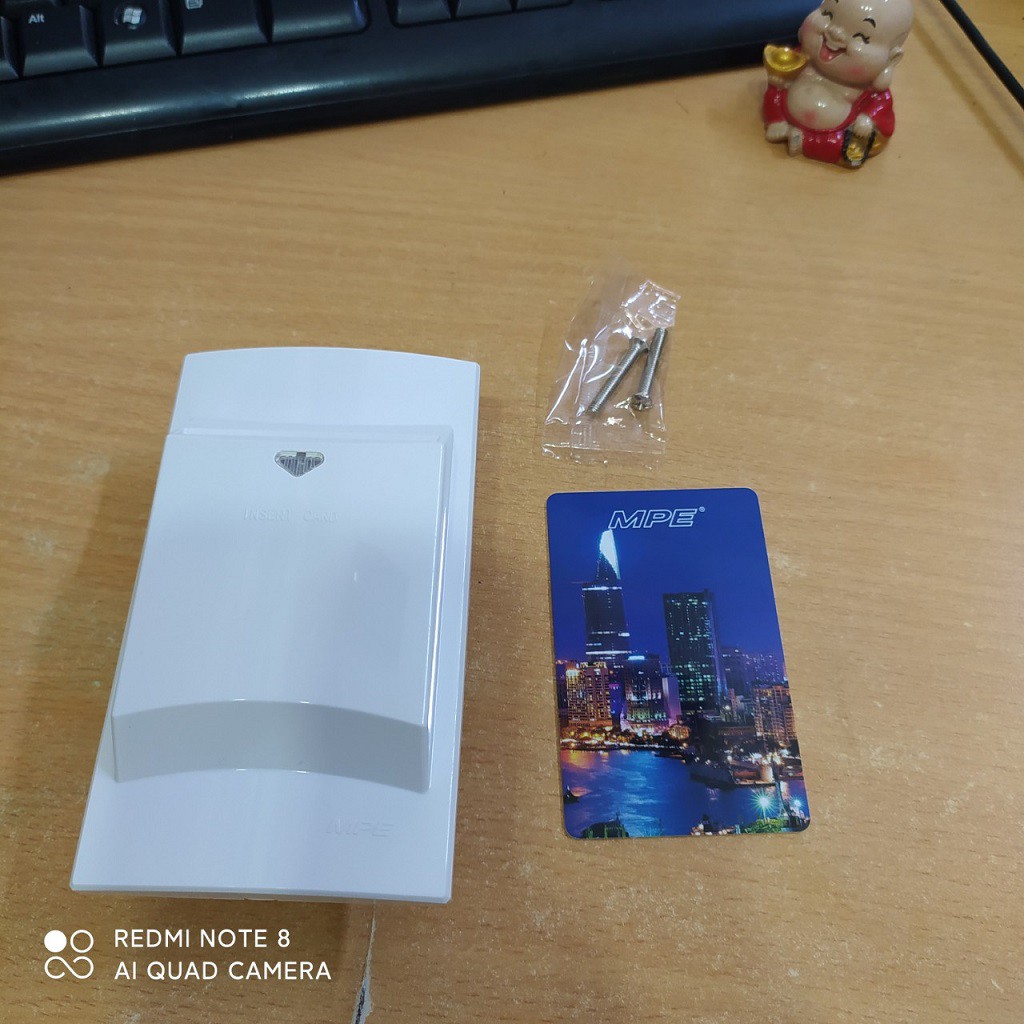 CÔNG TẮC THẺ TỪ 25A MPE DÙNG CHO KHÁCH SẠN