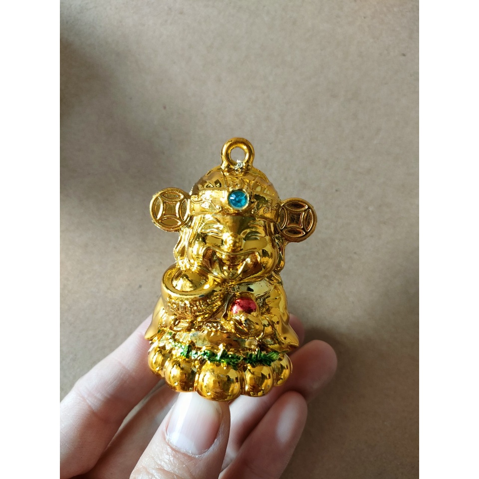 Quạt vàng, thần tài, trang trí oản tài lộc