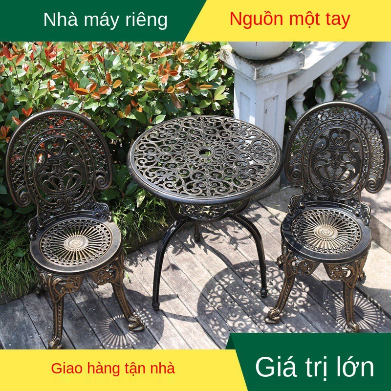 Ban công nhôm đúc sân vườn bộ ba bàn ghế kết hợp nội thất chống nắng mưa phòng ngoài trời kim sắt rèn