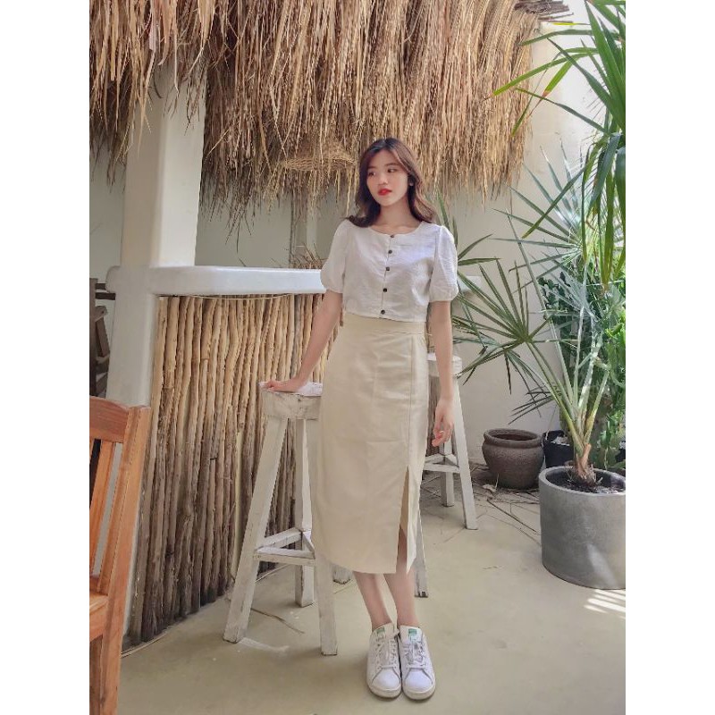 Áo kiểucroptop Nút gỗ Vintage style Hàn quốc Ulzzang Tay phồng Tay ngắn.