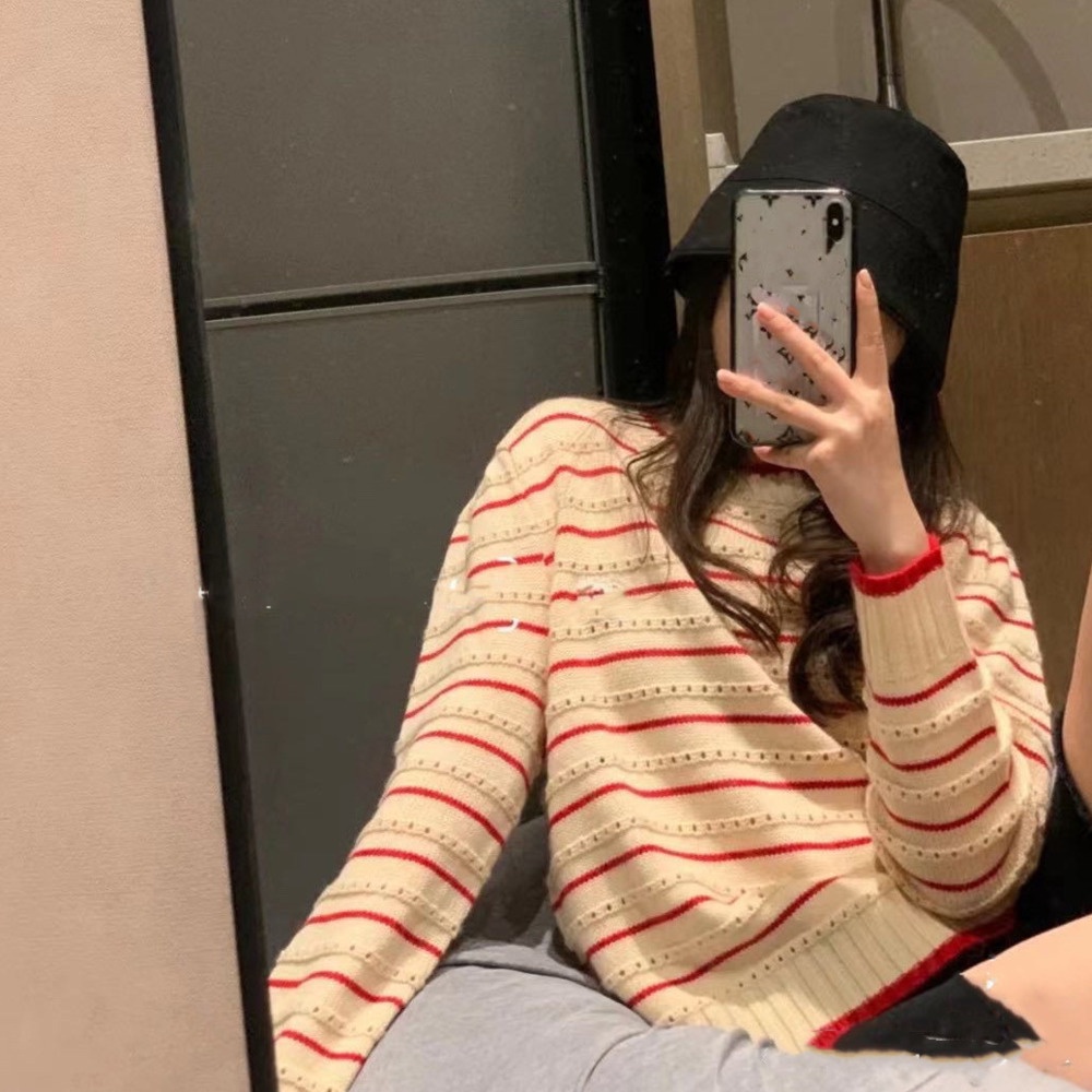 Áo Len Cổ Tròn Dáng Rộng Kẻ Sọc Phong Cách Mùa Thu