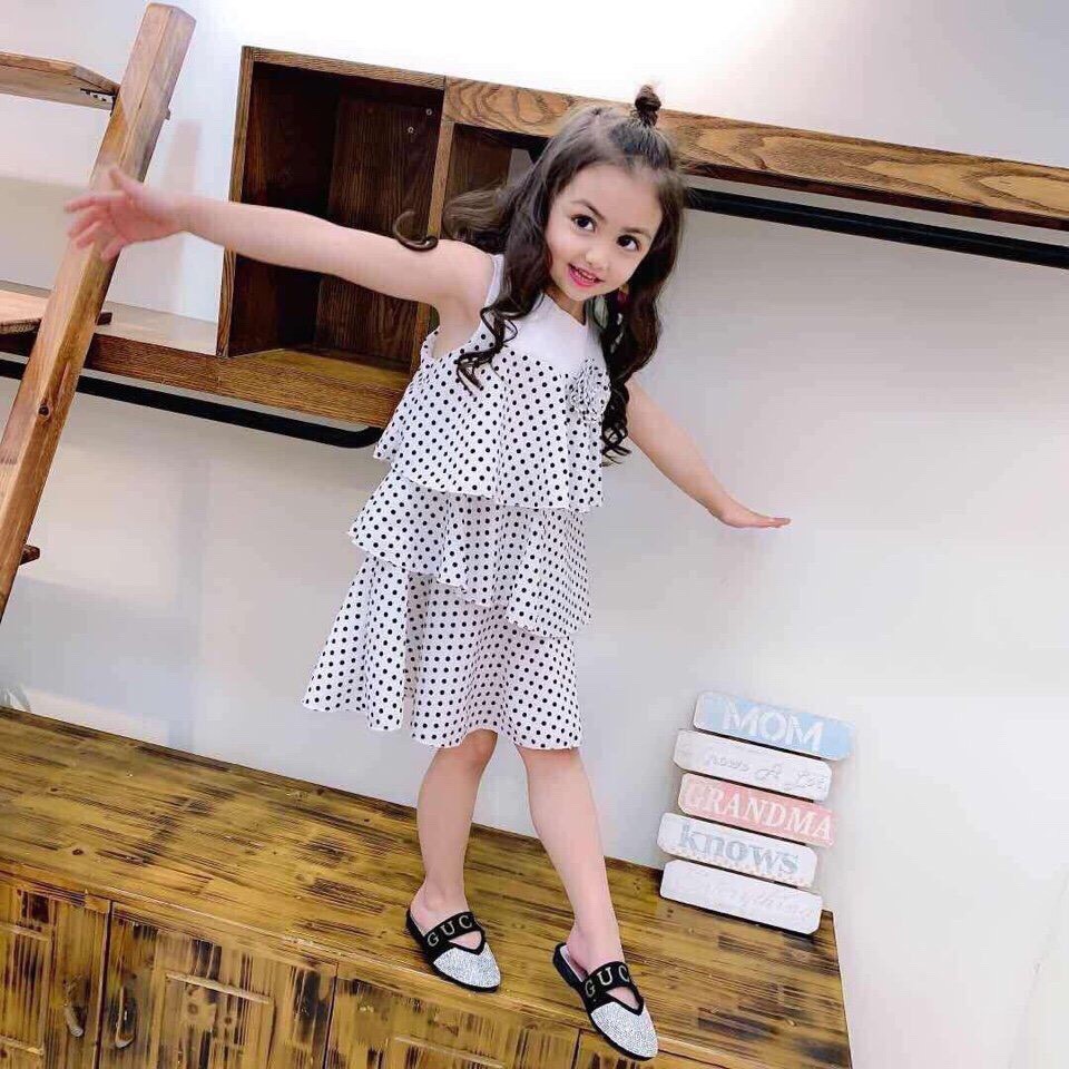 Váy tầng bi đính hoa ngực cho bé gái