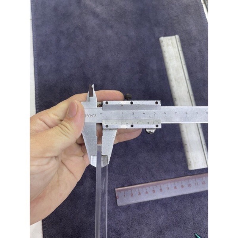 Mica che phuộc loại Dày 4mm kèm ốc