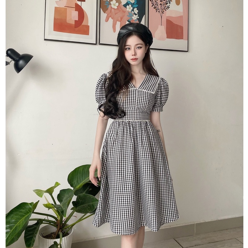 Đầm caro công sở đen trắng xinh dáng xòe cổ v thiết kế thanh lịch tay ngắn thời trang đi làm đi chơi – Lux W Fashion
