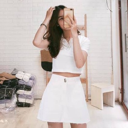 [QUÀ LÀ MỲ TÔM KÝ ỨC] Áo Croptop Kiểu Ôm Body Ngắn Tay Cổ Đức Nữ basic trơn freesize chất mềm mại thoáng mát Taosan | BigBuy360 - bigbuy360.vn