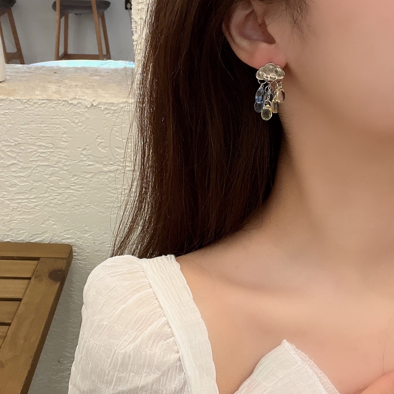 Bông Tai Hình Giọt Nước Phối Tua Rua Thiết Kế Sáng Tạo Độc Đáo Kiểu Nhật Hàn