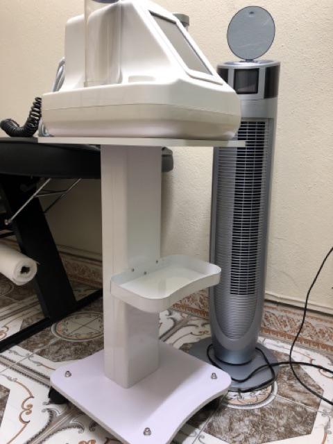 Kệ kê máy đa năng có bánh xe