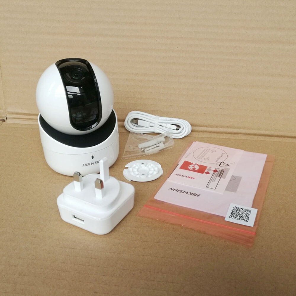 Camera Robot 2MP HIKVISION DS-2CV2Q21FD-IW(B)