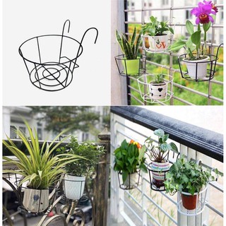 giỏ sắt treo chậu hoa ban công